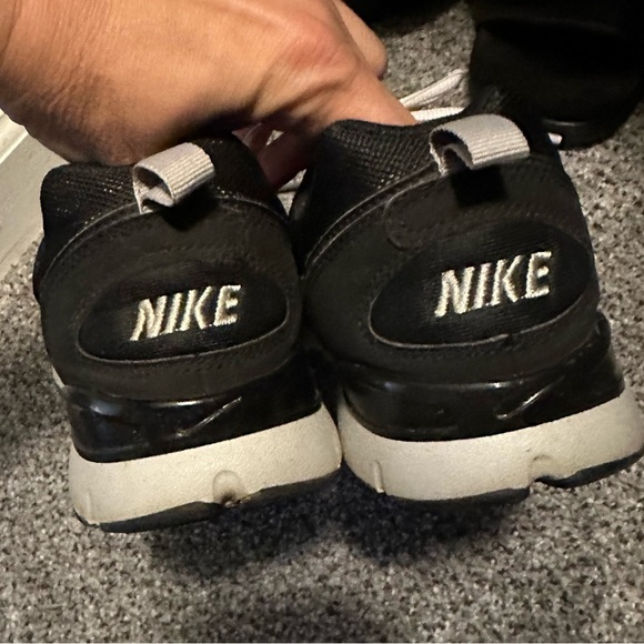 NIKE Womens 9 Black Mesh Polka Dot Flex TR - Picture 6 of 13